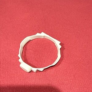 One New Original Elvie Hub Clip